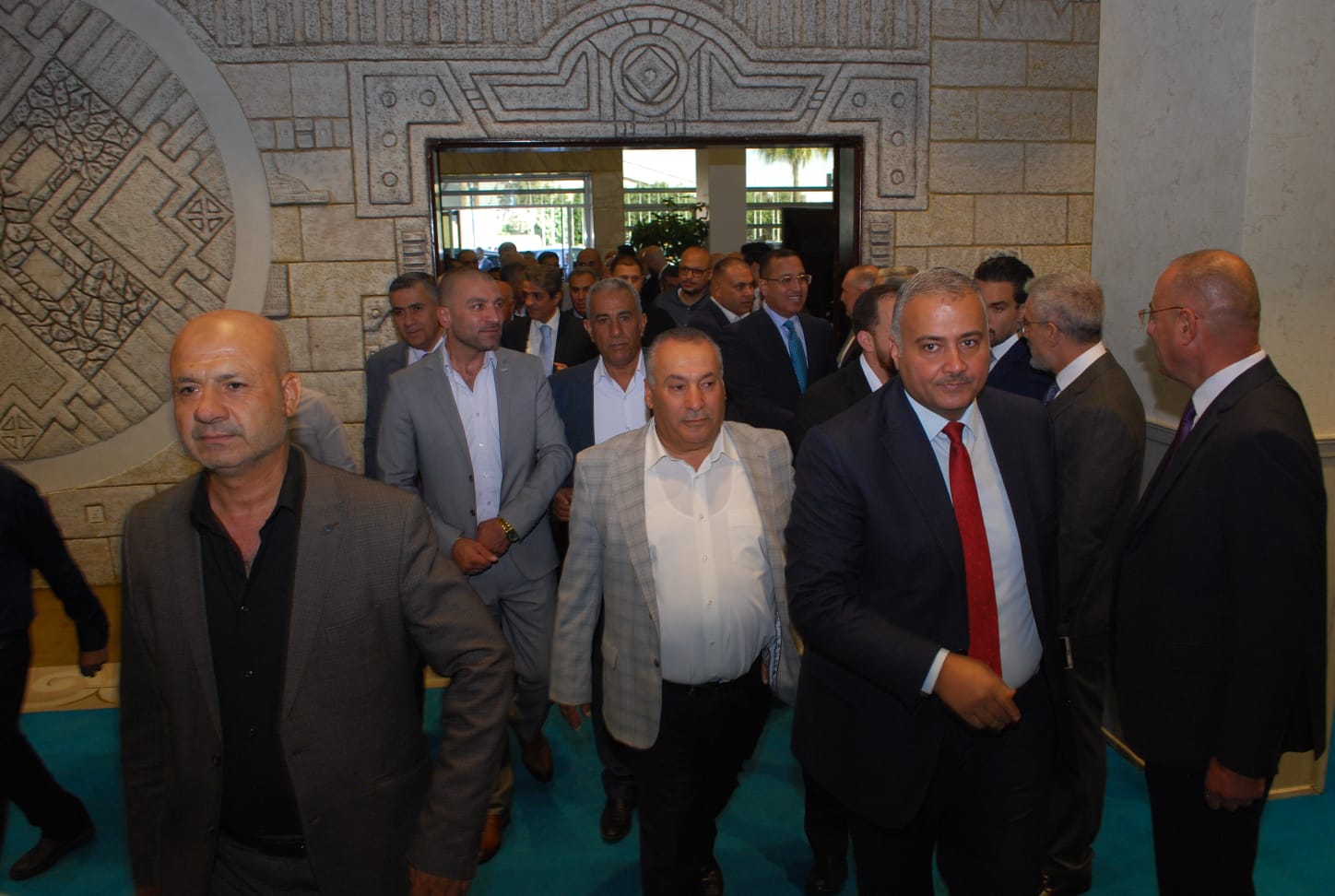 بالصور.. ال البكار وال هاها نسايب الخصاونة طلب والعيسوي لبى