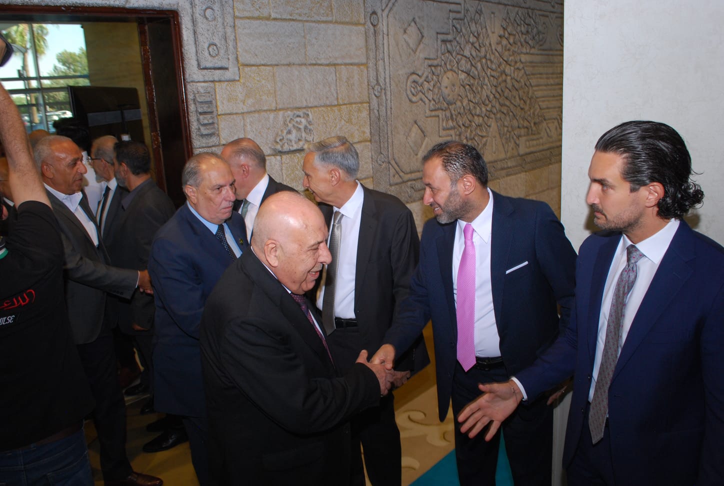 بالصور.. ال البكار وال هاها نسايب الخصاونة طلب والعيسوي لبى