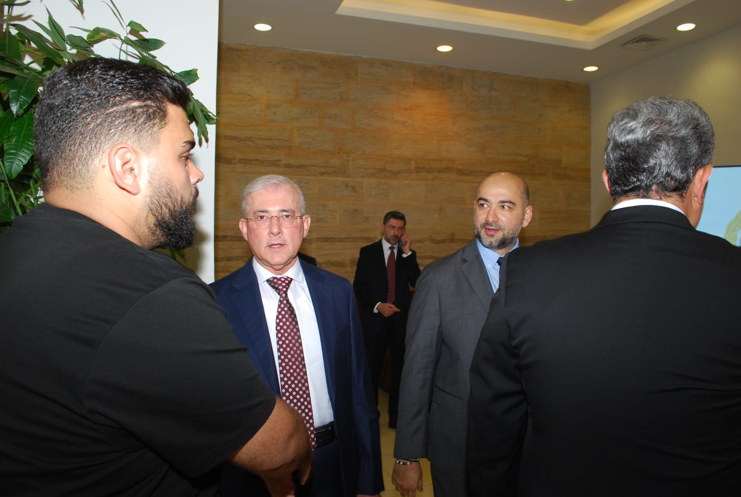 بالصور.. ال البكار وال هاها نسايب الخصاونة طلب والعيسوي لبى