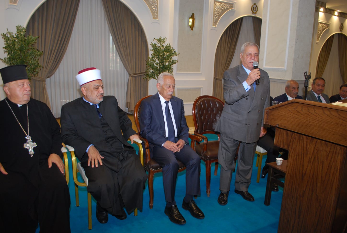 بالصور.. ال البكار وال هاها نسايب الخصاونة طلب والعيسوي لبى