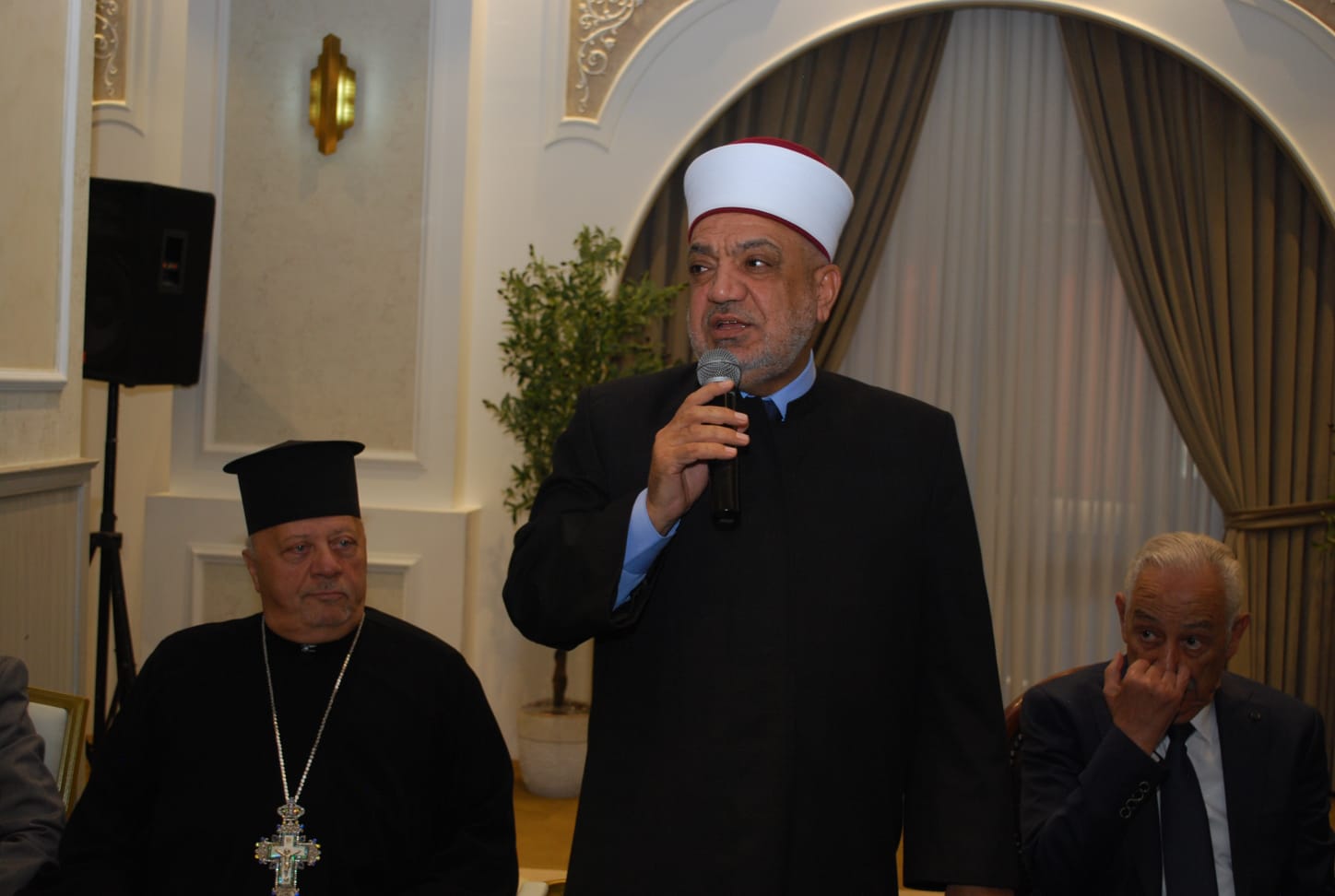 بالصور.. ال البكار وال هاها نسايب الخصاونة طلب والعيسوي لبى