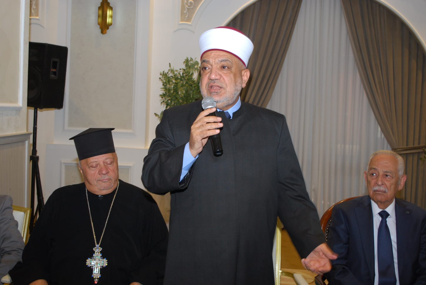 بالصور.. ال البكار وال هاها نسايب الخصاونة طلب والعيسوي لبى