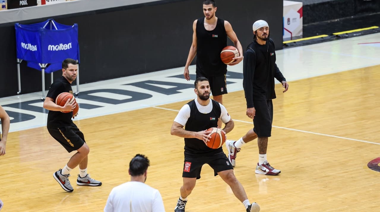 المنتخب الوطني لكرة السلة يواصل تحضيراته لاستكمال التصفيات الآسيوية