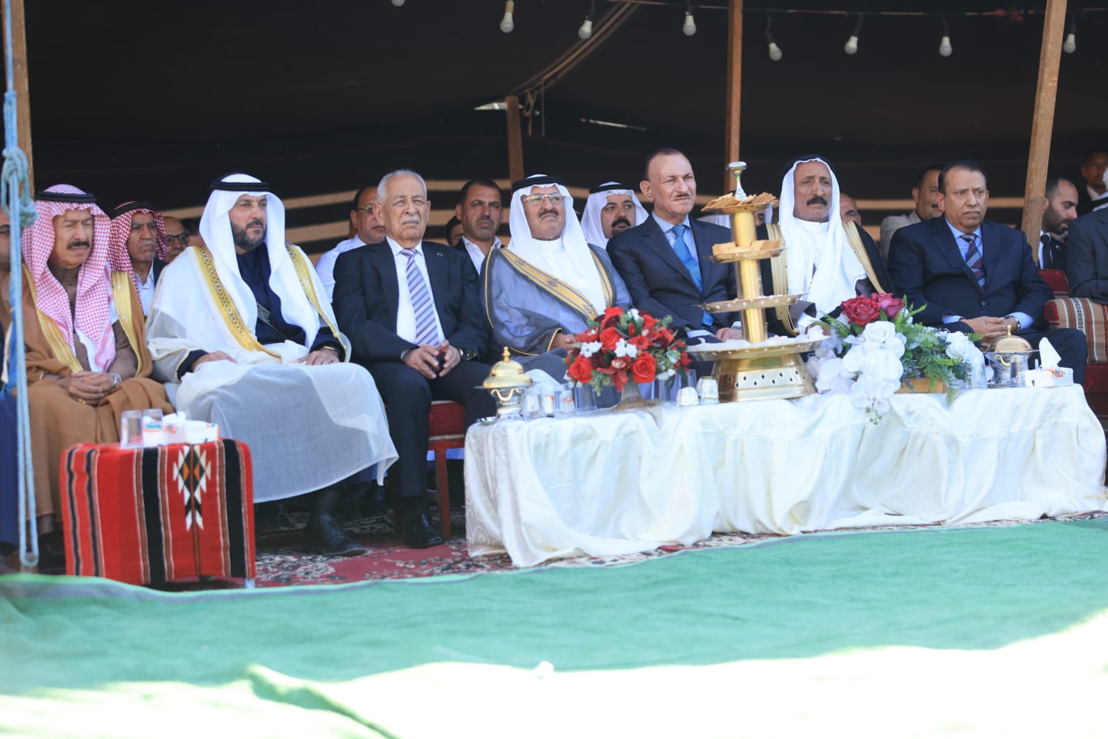 رئيس الديوان الملكي يرعى حفل عشيرة الحويان بالذكرى الثمانين للاستقلال (صور)