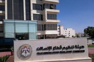 هيئة الاتصالات توضح لـ"صراحة نيوز": لا تهاون مع مخالفات شركات التوصيل