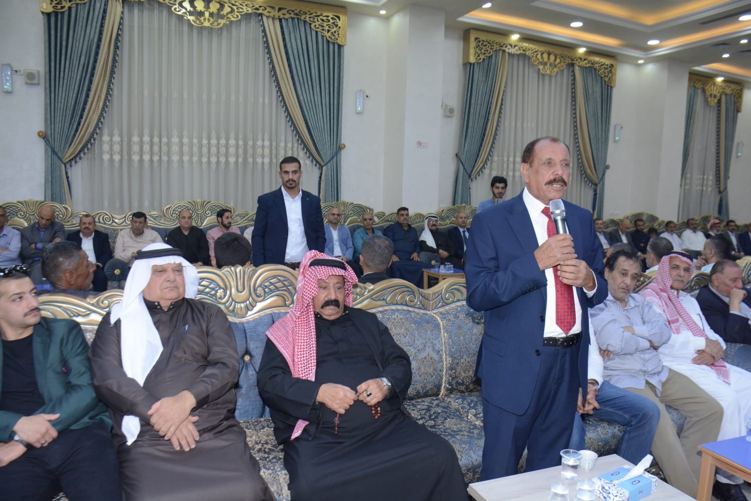 العدوان والعموش نسايب …… العدوان طلب والقلاب أعطى