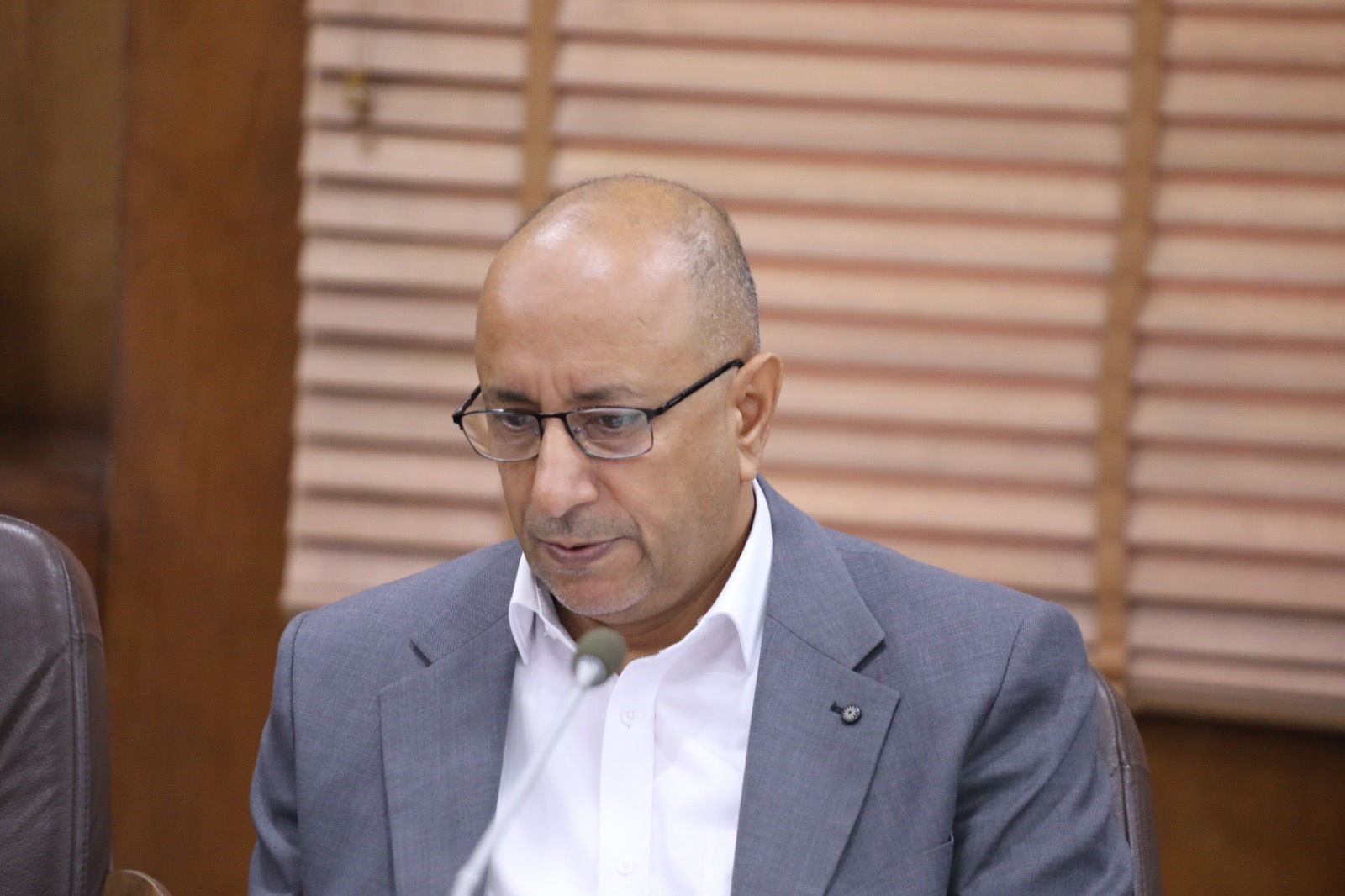 وزير الشؤون السياسية والبرلمانية يلتقي عدد من مراكز الدراسات في الجامعات الأردنية
