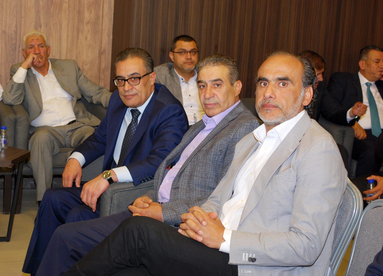 العزة والشوابكة نسايب.. دودين طلب وجابر اعطى- صور