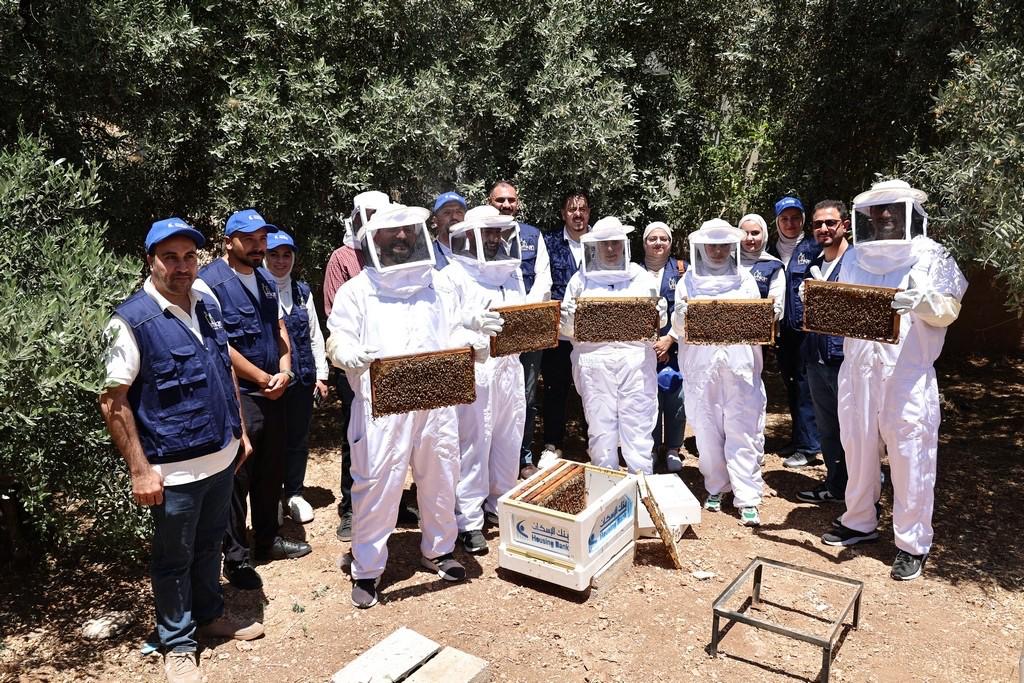 صورة حول : متطوعو "إمكان الإسكان" ينفذون مبادرات تنموية في عجلون متطوعو "إمكان الإسكان" ينفذون مبادرات تنموية في عجلون