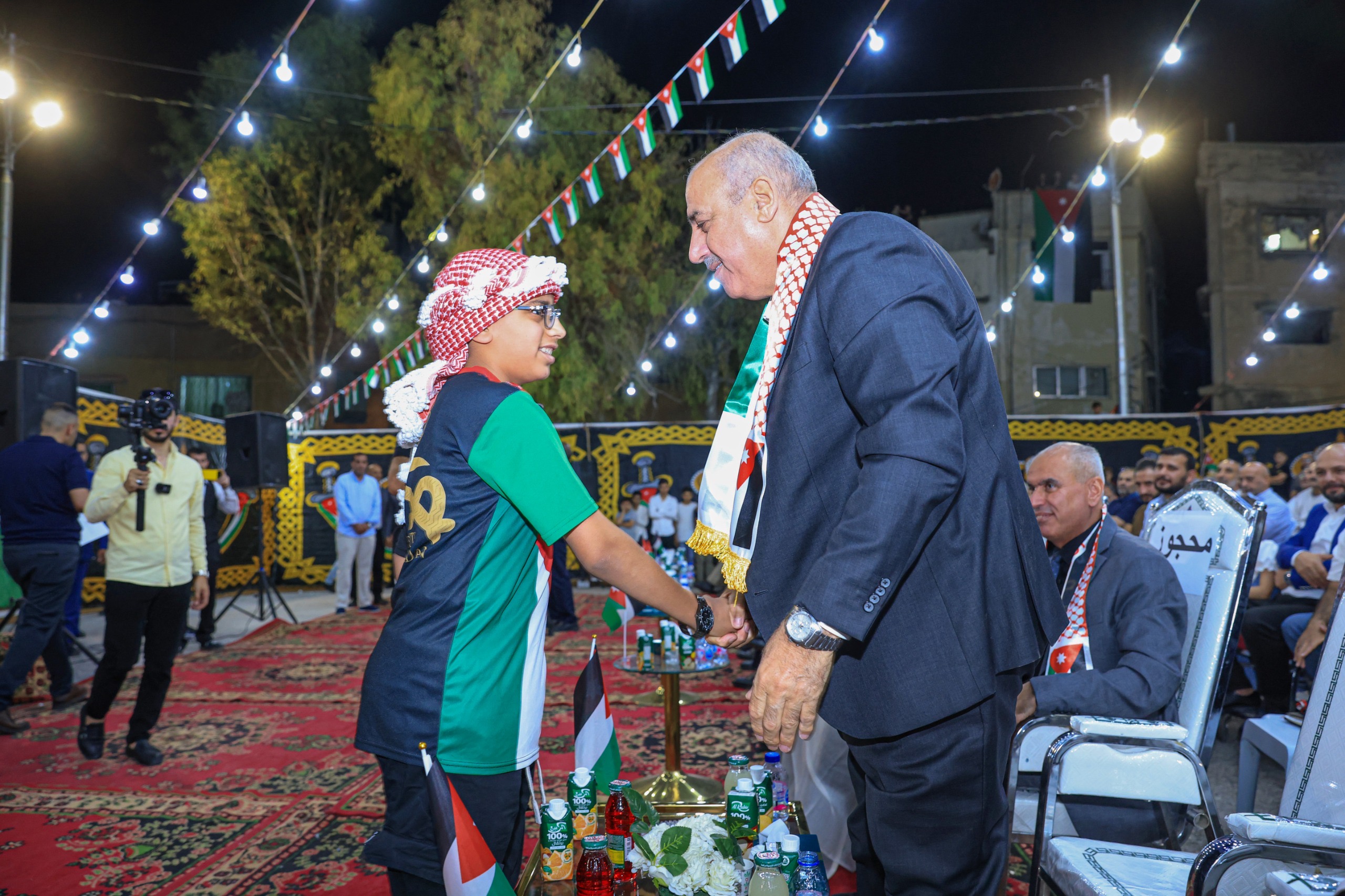 القاضي يرعى احتفالات حي الطفايلة بعيد الاستقلال والأعياد الوطنية