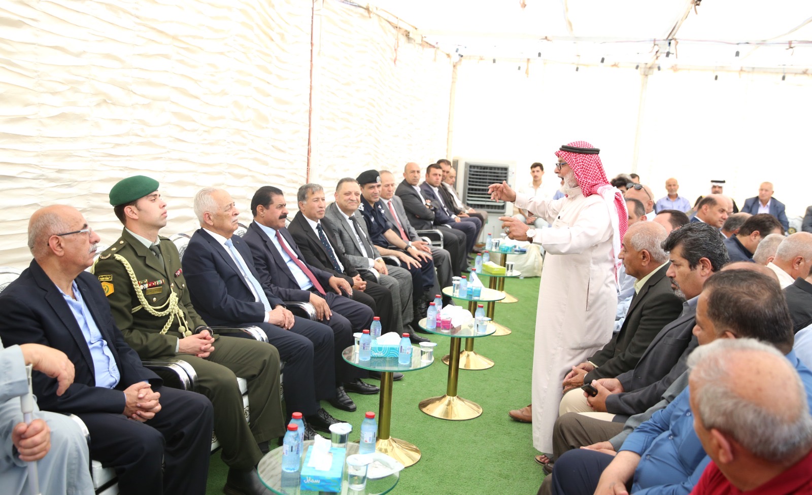 مندوبا عن الملك وولي العهد.. العيسوي يعزي الحراحشة وبني سعيد