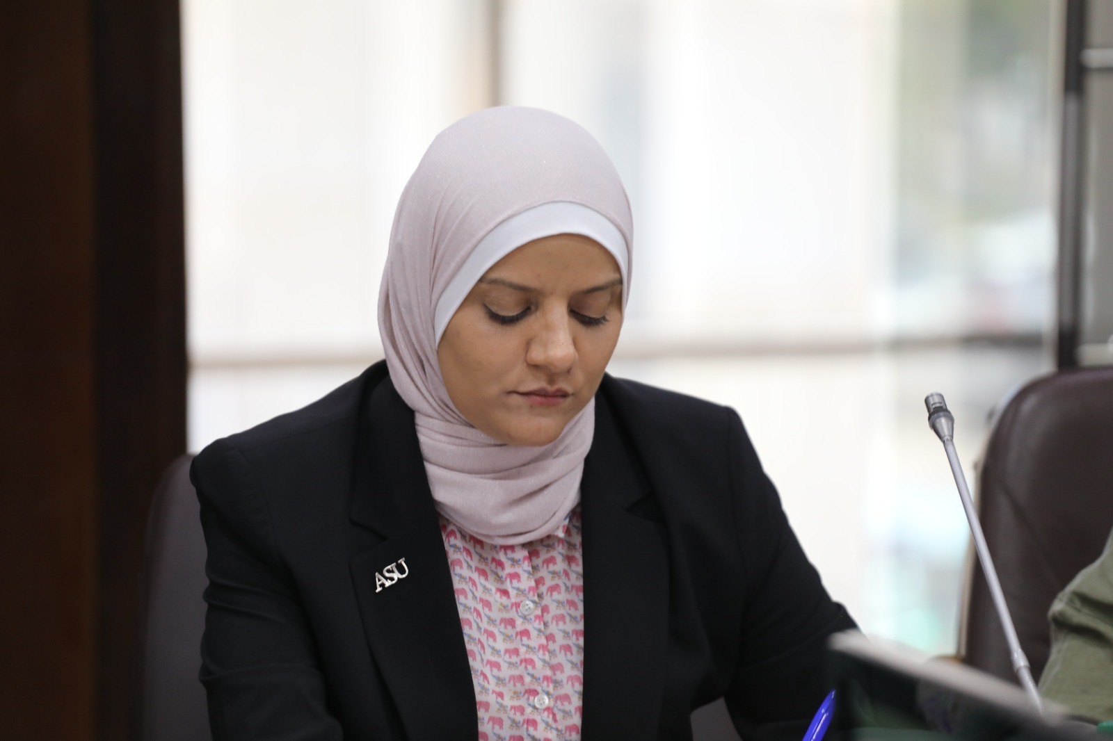 وزير الشؤون السياسية والبرلمانية يلتقي عدد من مراكز الدراسات في الجامعات الأردنية