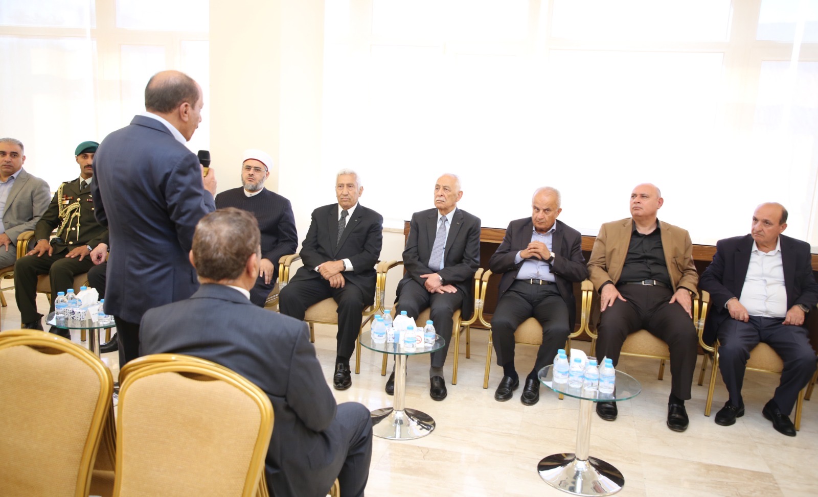 مندوبا عن الملك وولي العهد.. العيسوي يعزي العدوان واللوزي ومنكو والبدارين وخواجا