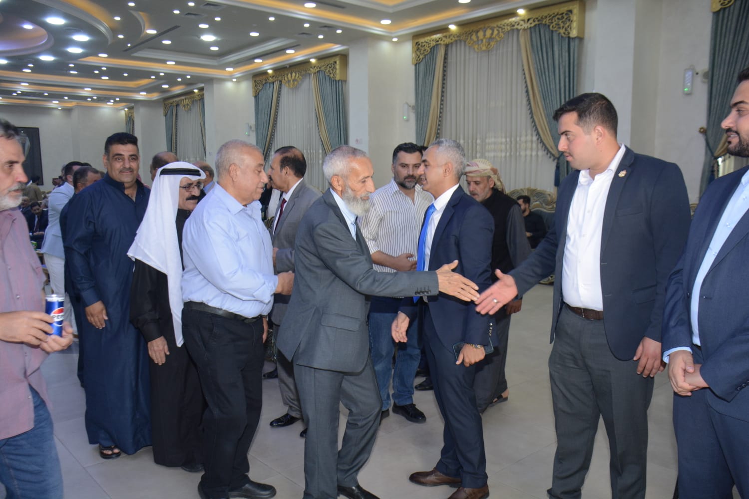 العدوان والعموش نسايب …… العدوان طلب والقلاب أعطى