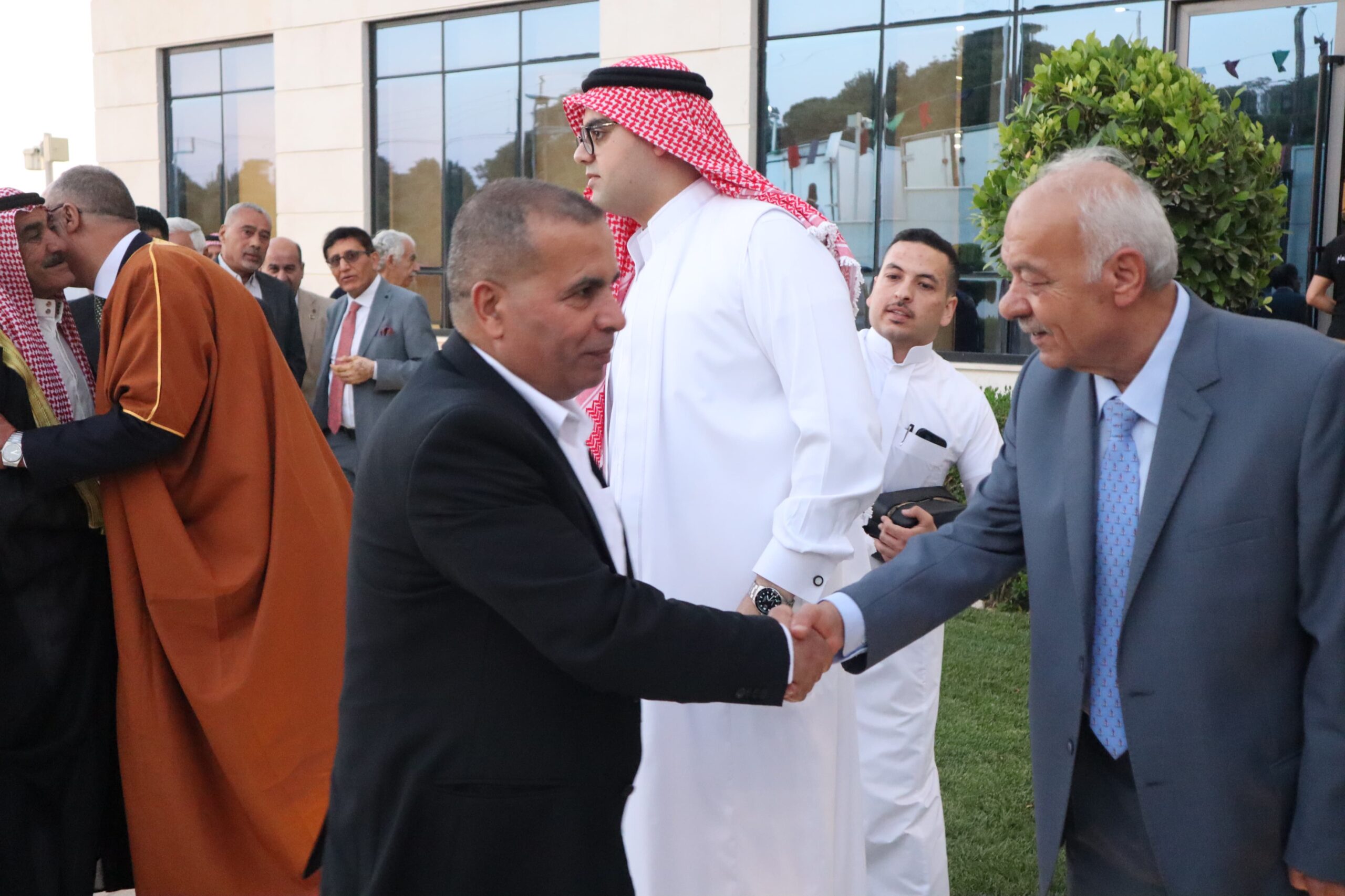 الدكتور محمد المعاقبة يولم بمناسبة زفاف نجله الدبلوماسي "قيس"