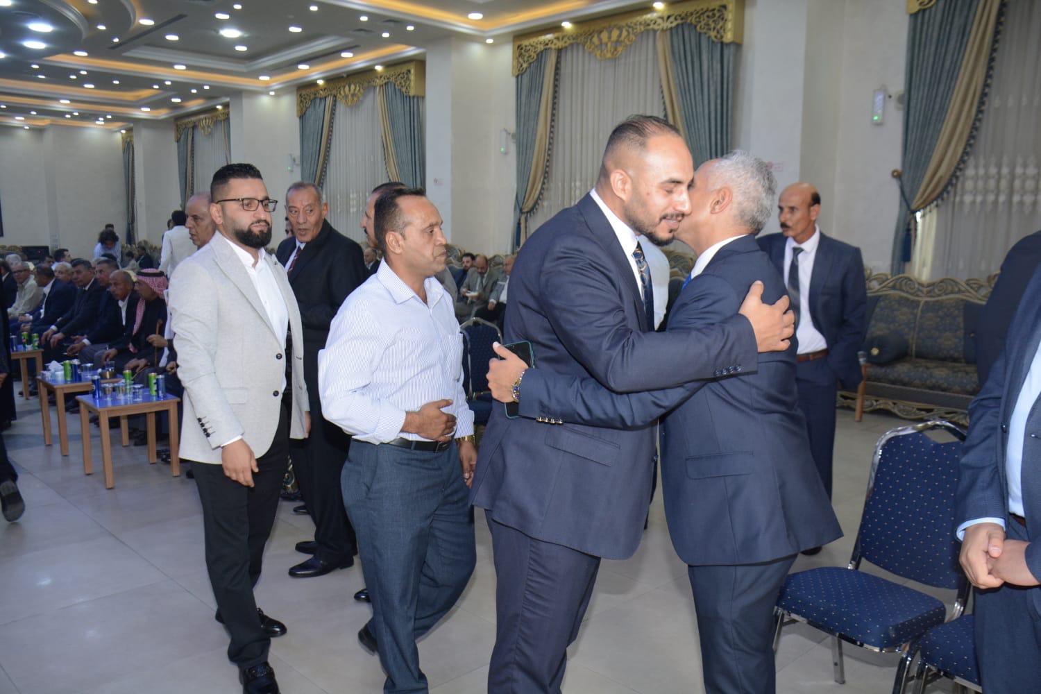 العدوان والعموش نسايب …… العدوان طلب والقلاب أعطى