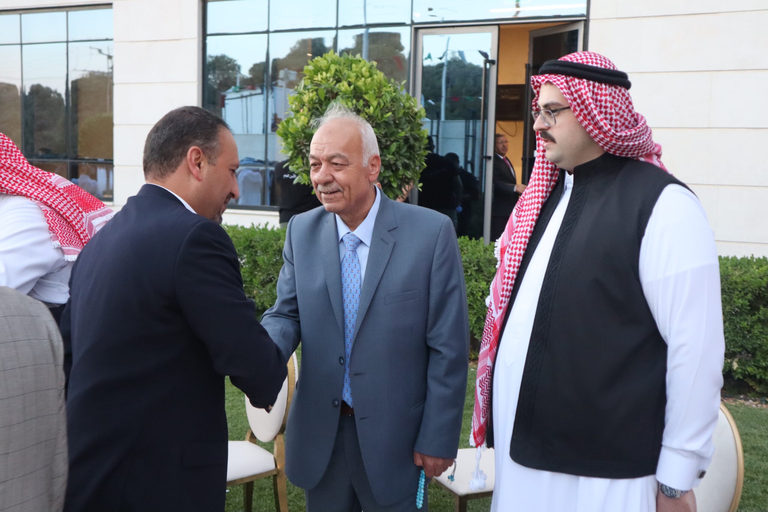 الدكتور محمد المعاقبة يولم بمناسبة زفاف نجله الدبلوماسي "قيس"