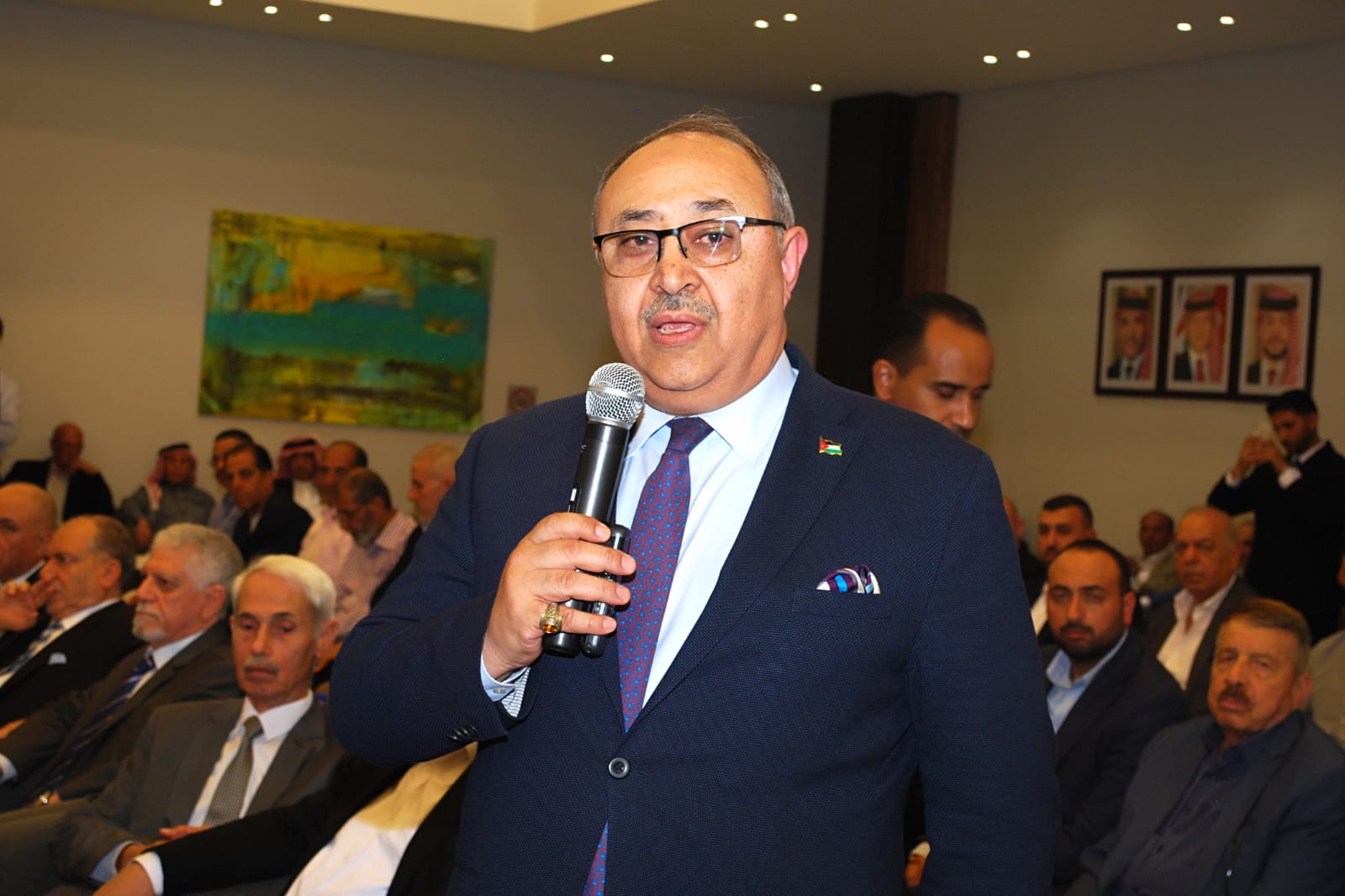 العزة والشوابكة نسايب.. دودين طلب وجابر اعطى- صور