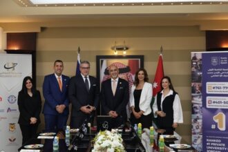 عمّان الأهلية توقّع مذكرة تعاون مع فندق الريتز كارلتون عمّان