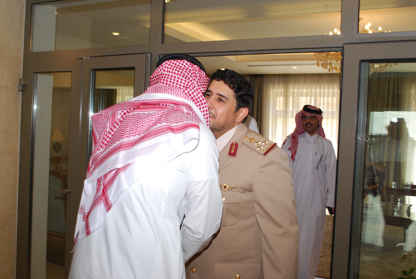 سفارة قطر في الأردن تستقبل المعزين بوفاة الأمير الوالد الشيخ حمد بن خليفة آل ثاني