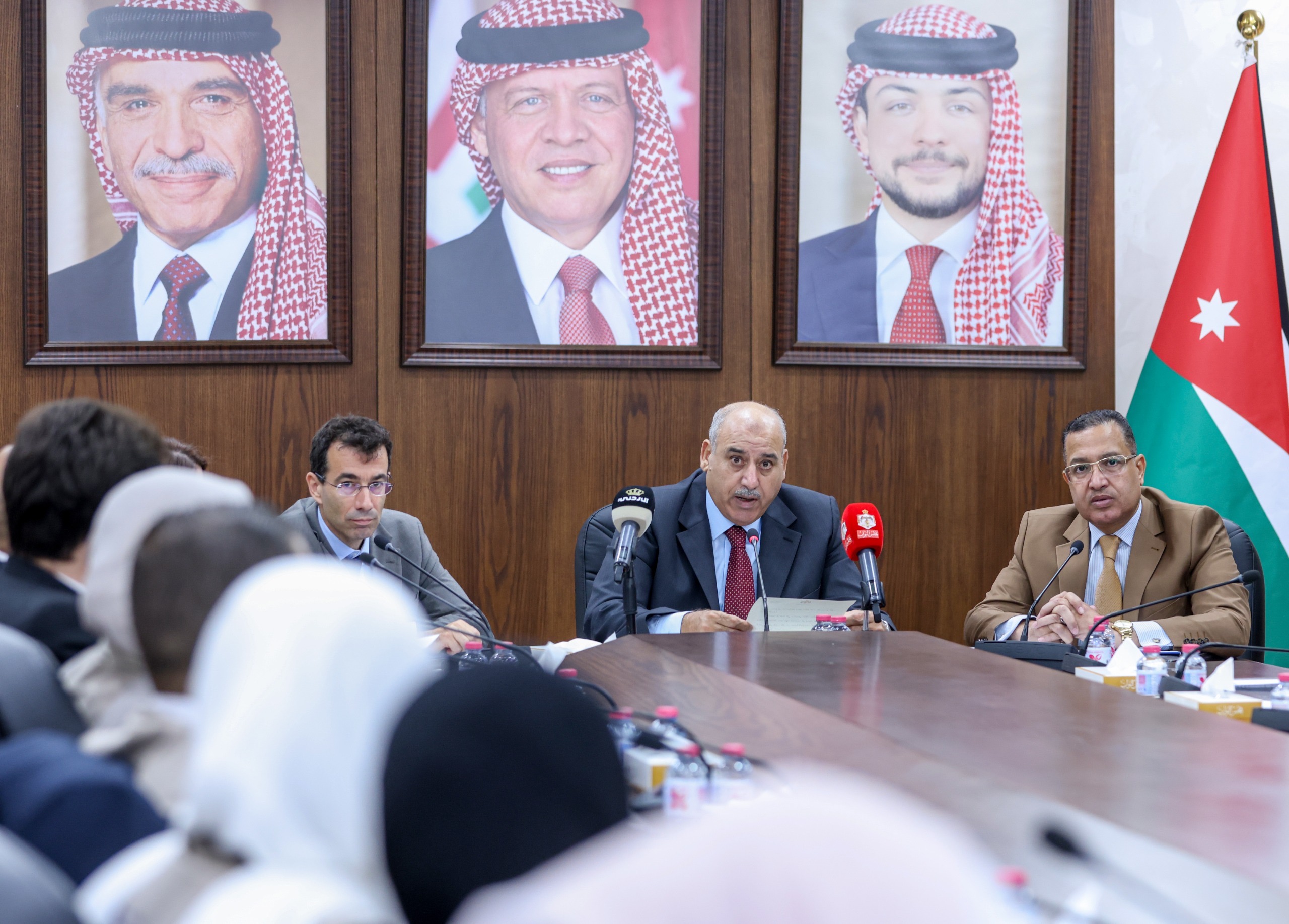 صورة حول : القاضي يرعى إطلاق قافلة «بلديتي» لتعزيز الحوار المجتمعي حول الإدارة المحلية القاضي يرعى إطلاق قافلة «بلديتي» لتعزيز الحوار المجتمعي حول الإدارة المحلية