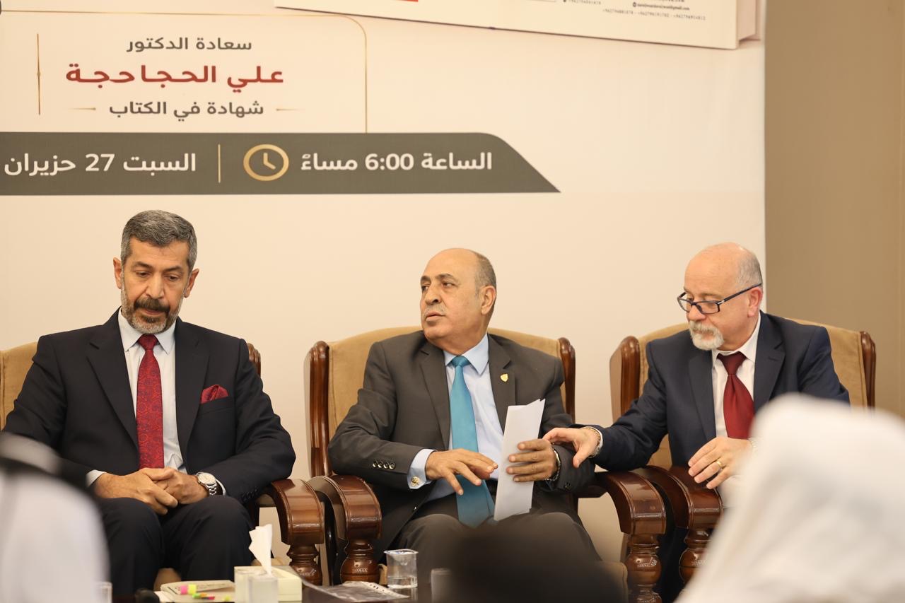 بالصور.. حفل اشهار كتاب «ما هذه الفوضى الموجودة على مكتبك؟» للكاتب ماجد جورج أبو عطا