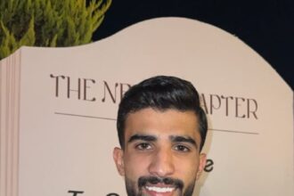 الدكتور أحمد الهباهبة يبارك خطوبة زيد الزين