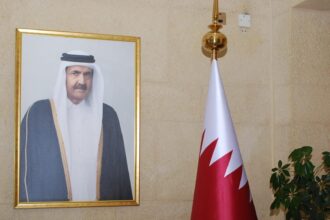 سفارة قطر في الأردن تستقبل المعزين بوفاة الأمير الوالد الشيخ حمد بن خليفة آل ثاني