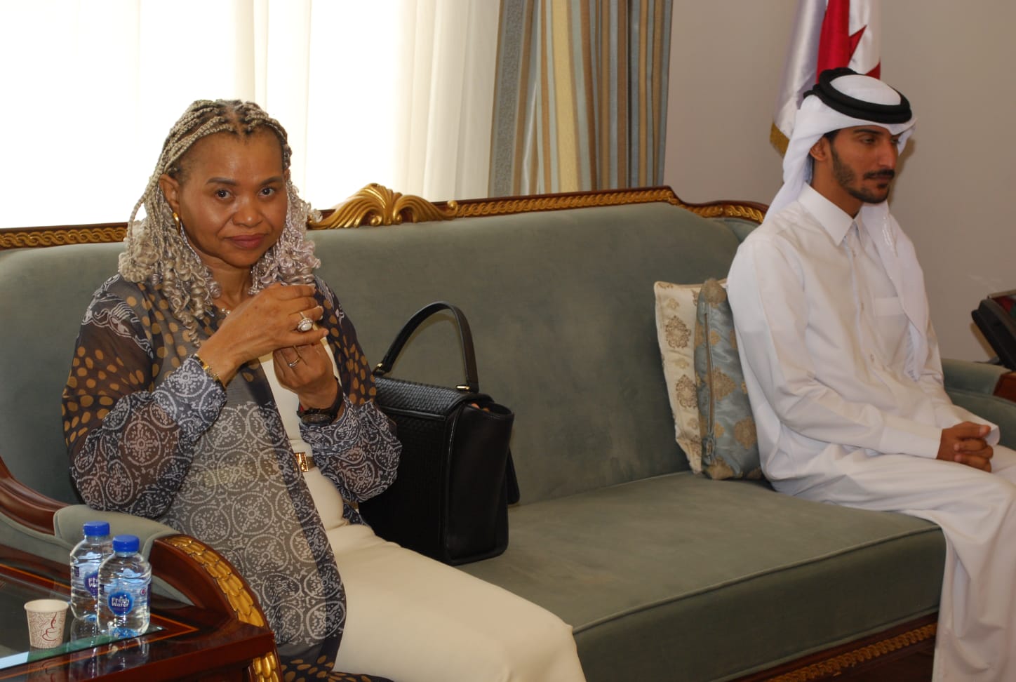 سفارة قطر في الأردن تستقبل المعزين بوفاة الأمير الوالد الشيخ حمد بن خليفة آل ثاني