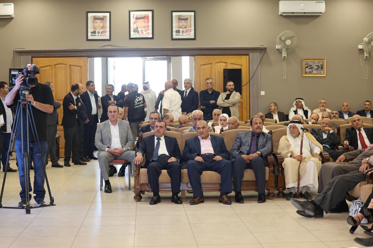 بالصور.. حفل اشهار كتاب «ما هذه الفوضى الموجودة على مكتبك؟» للكاتب ماجد جورج أبو عطا