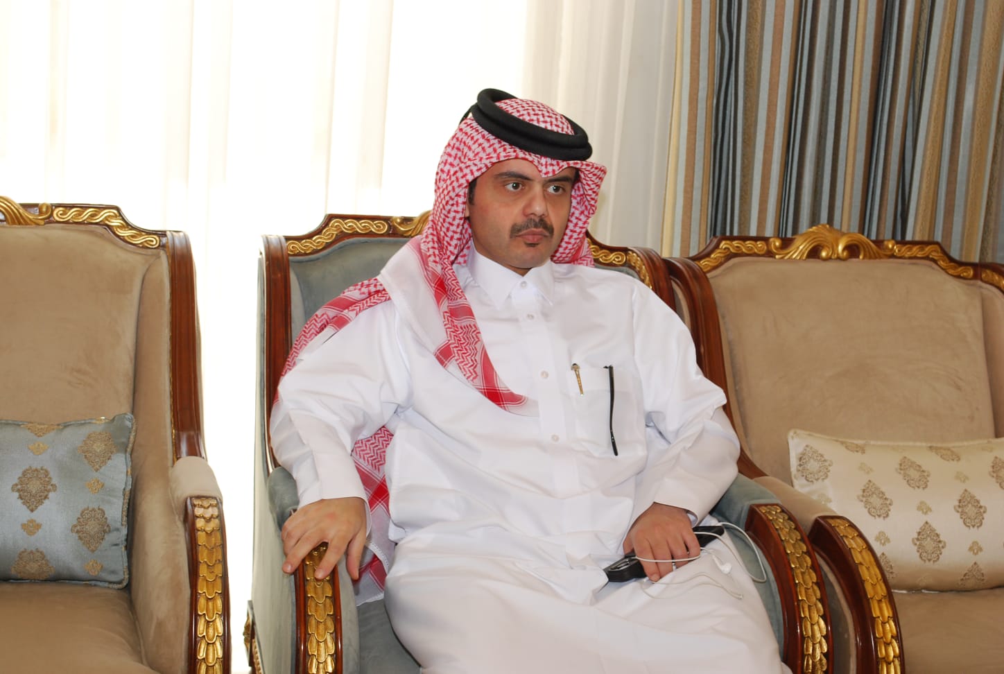 سفارة قطر في الأردن تستقبل المعزين بوفاة الأمير الوالد الشيخ حمد بن خليفة آل ثاني