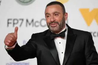 كيف أنهى أحمد السقا خلاف ياسمين عبد العزيز ومي عمر؟