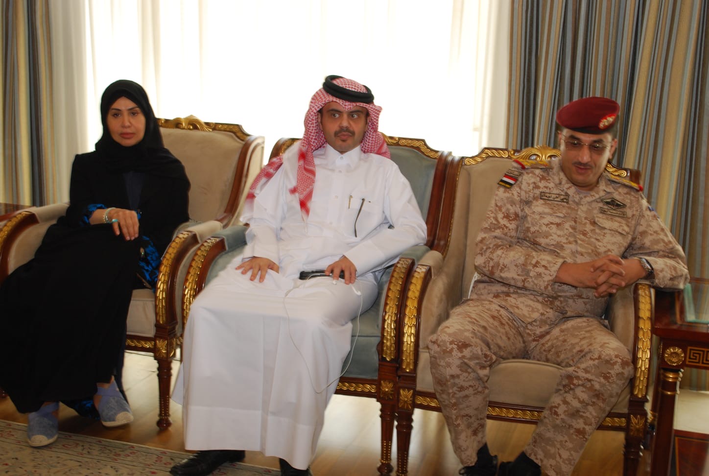 سفارة قطر في الأردن تستقبل المعزين بوفاة الأمير الوالد الشيخ حمد بن خليفة آل ثاني