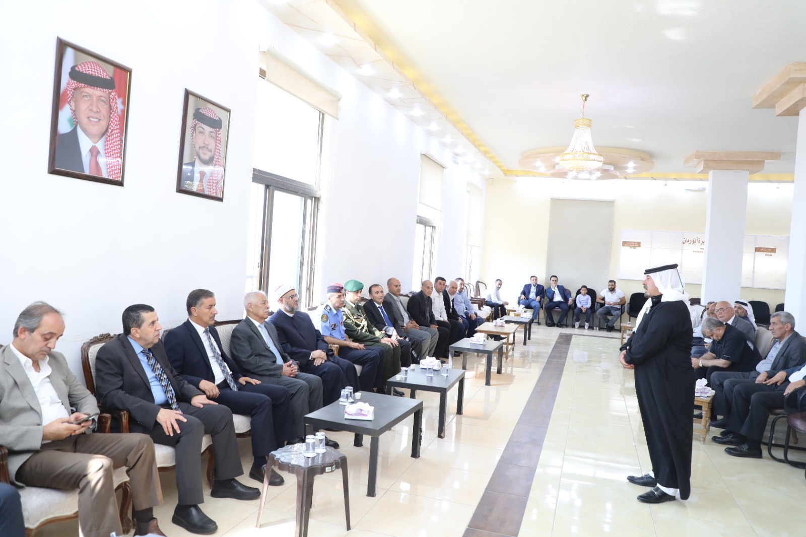 مندوبا عن الملك وولي العهد.. العيسوي يعزي الخصاونة وأبو رمان والعواملة