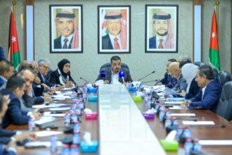 "العمل النيابية" تشرع بمناقشة مشروع قانون تنظيم العمل المهني