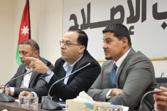قبل أن تحكم على الأحزاب… اقترب منها
