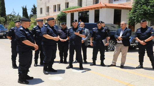 الحوالات المالية والاتصال المرئي.. خدمات جديدة في مراكز الإصلاح والتأهيل