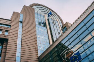 رابطة أوروبية تدعو لاستثناء بريطانيا من قواعد التصنيع الجديدة