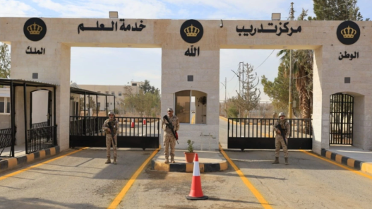 صورة حول : الجيش يفتح الاستعلام والتأجيل الإلكتروني للدفعة الثالثة الجيش يفتح الاستعلام والتأجيل الإلكتروني للدفعة الثالثة