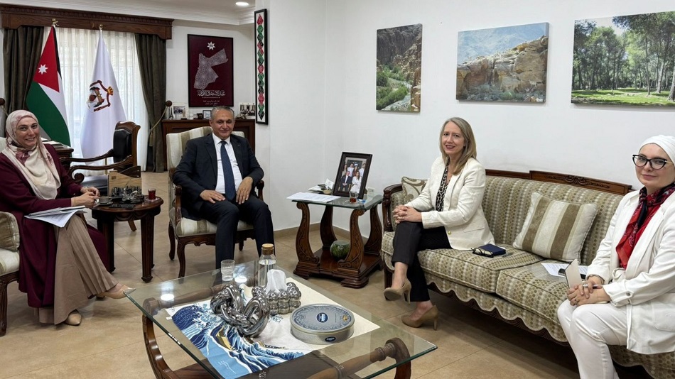 صورة حول : "البيئة" والأمم المتحدة تبحثان تعزيز التعاون "البيئة" والأمم المتحدة تبحثان تعزيز التعاون