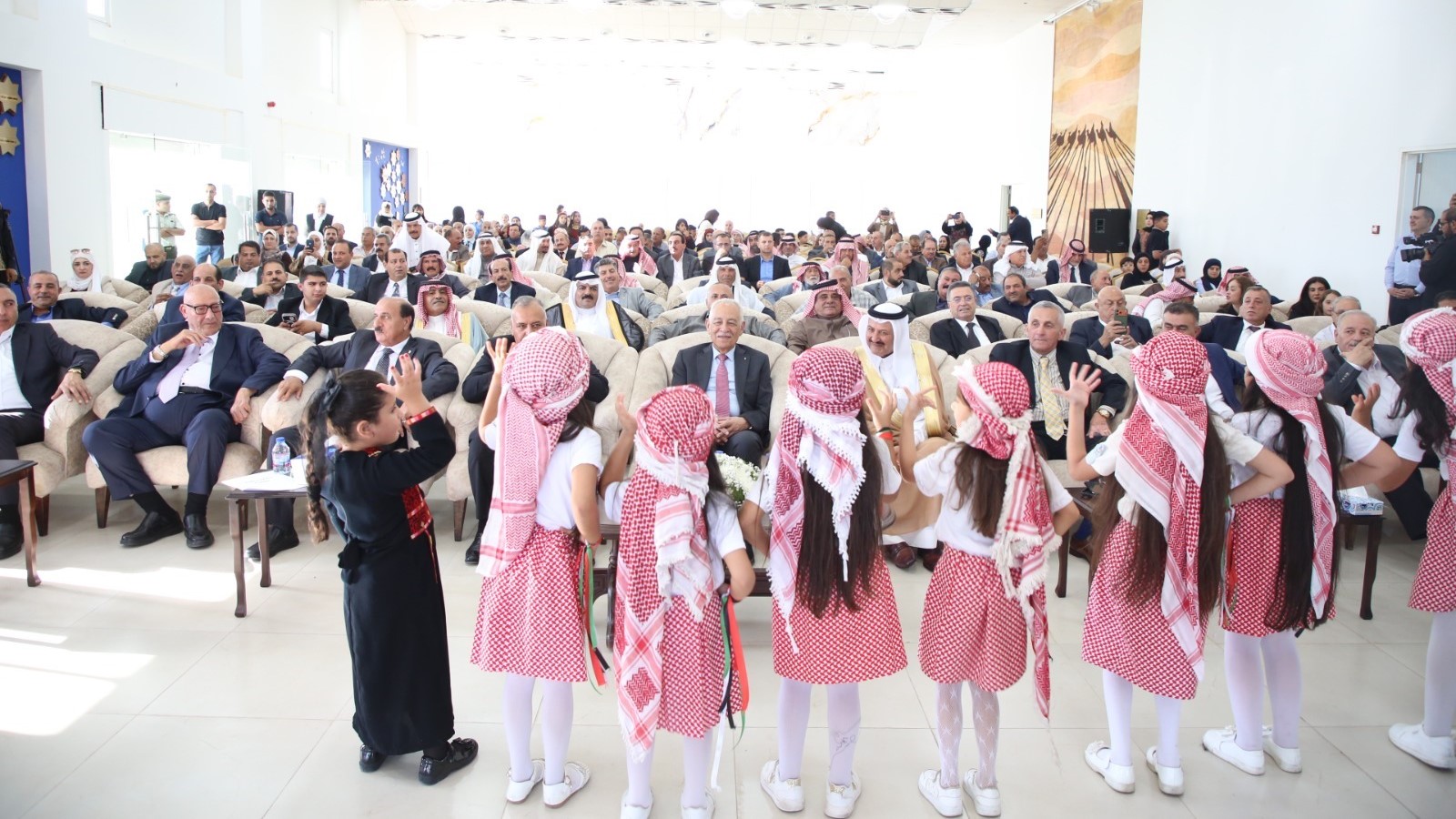 العيسوي يرعى احتفال قبيلة بني حميدة بعيد الاستقلال ويوم الجيش في مادبا