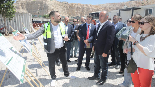 أمانة عمّان تبدأ تركيب المحرك الرابع بمكب الغباوي لتعزيز إنتاج الطاقة النظيفة