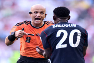 المخادمة بين أعلى الحكام تقييماً في دور الـ16 من كأس العالم