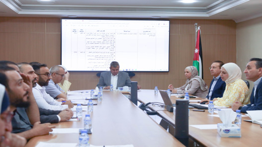 صورة حول : الخرابشة يترأس اجتماع متابعة تنفيذ رؤية التحديث الاقتصادي في قطاعي الطاقة والتعدين الخرابشة يترأس اجتماع متابعة تنفيذ رؤية التحديث الاقتصادي في قطاعي الطاقة والتعدين