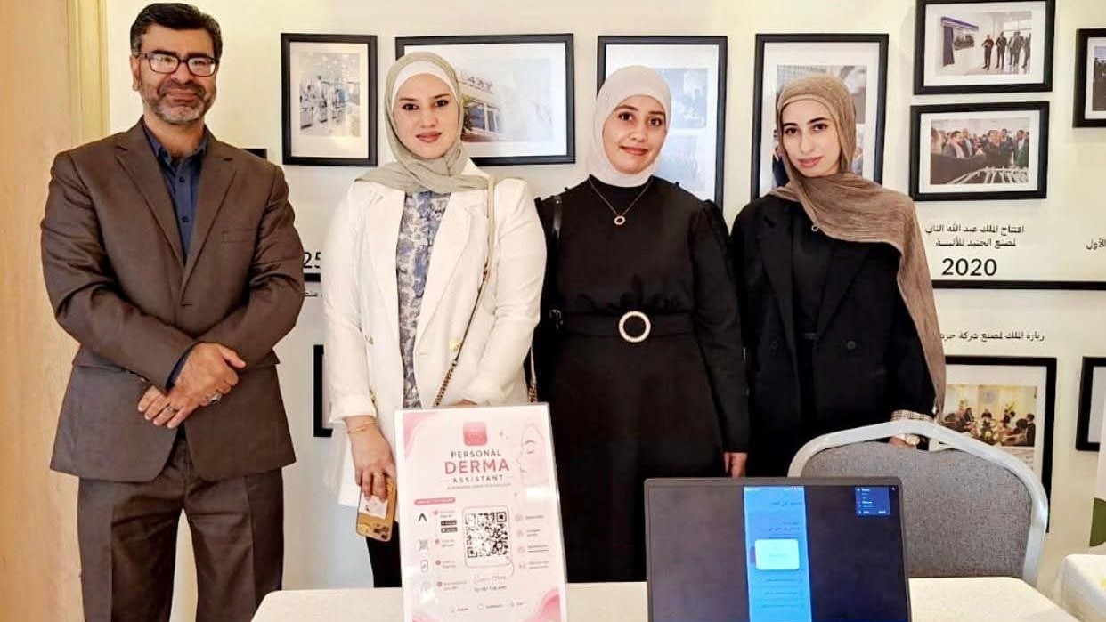 صورة حول : مشروعات طلابية مبتكرة في جامعتي الطفيلة واليرموك مشروعات طلابية مبتكرة في جامعتي الطفيلة واليرموك