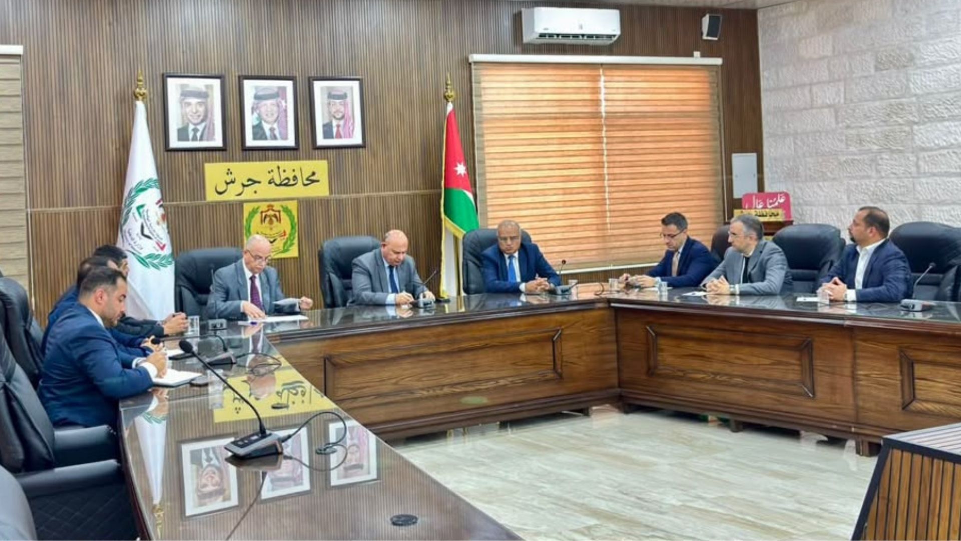 صورة حول : خريسات يؤكد دعم مشاريع المياه والصرف الصحي بجرش خريسات يؤكد دعم مشاريع المياه والصرف الصحي بجرش