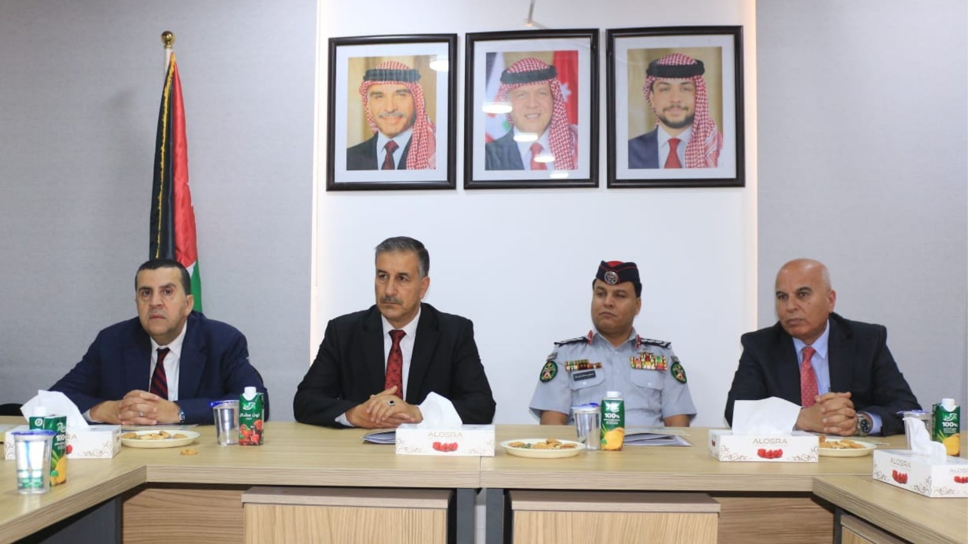 صورة حول : بلدية السلط الكبرى تدشن أول وحدة للأمن السيبراني والذكاء الاصطناعي على مستوى البلديات بلدية السلط الكبرى تدشن أول وحدة للأمن السيبراني والذكاء الاصطناعي على مستوى البلديات