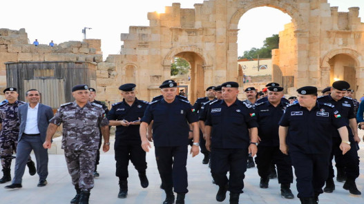 مدير الأمن العام يتفقّد موقع مهرجان جرش