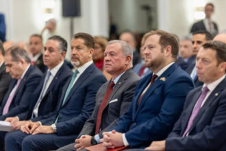الملك يحضر الجلسة الافتتاحية لملتقى الأعمال الأردني البريطاني في لندن