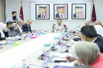 "العمل النيابية" تقر مشروع قانون تنظيم العمل المهني